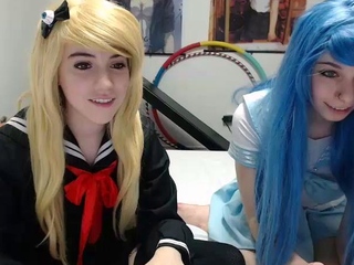 Cute amateur webcam teen girl toying pussy on webcam