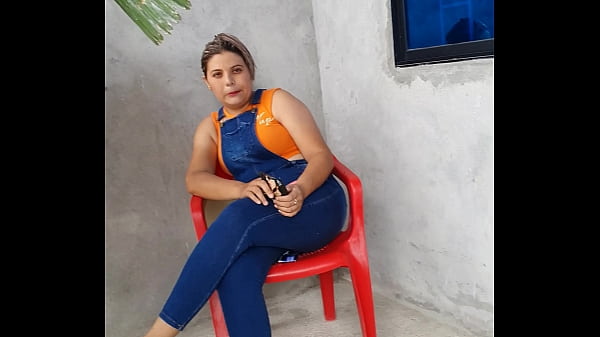 I INVITE A BEAUTIFUL BLONDE TO MY HOUSE TO HAVE DINNER BEFORE FUCKING.