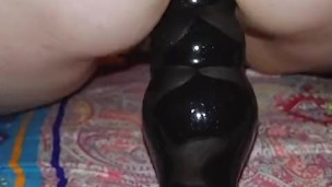 Close up pussy stretching and sliding