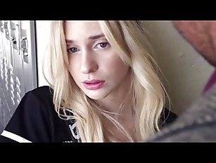 Horny Cheerleader Gets Off in Detention6rqH