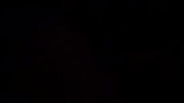 Novinha pediu pra apagar a luz e mamou gostosinho