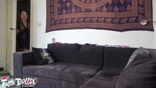 Olga Cabaeva (Patrizia Berger) gets “anal-ysed” by nasty therapist