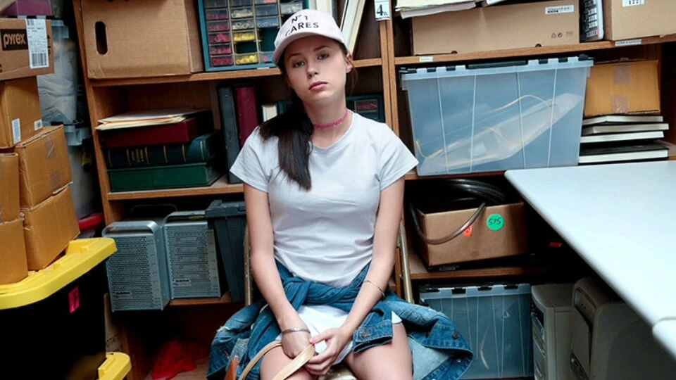 Shoplyfter – This Beautiful Teen Will Be Sorry For Trying To Steal From Justin Magnum’s Store