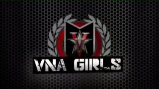 Vicky Vette & Penny Pax Lick Their Pussies At The Hotel Room!