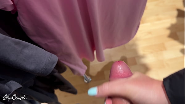 Having fun in a clothing Store – dirty public action with a blonde Girl !