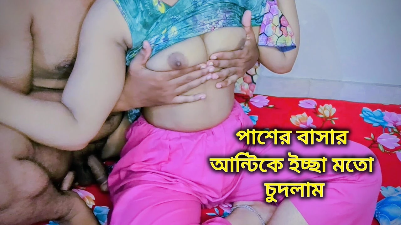 I fucked the mallu aunty in the next room alone and fucked her