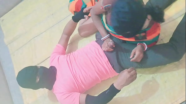 SEXY HOT SAREE NAVEL AND SEXY SOUND MOANING FOR MASTURBATING VIDEO CHECK MY PROFILE